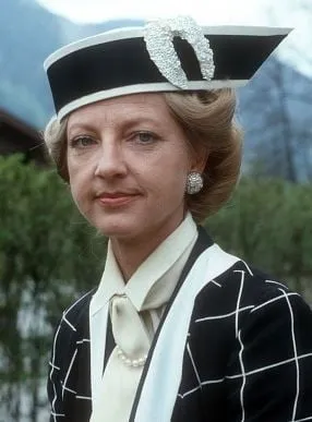 Corinna Genest - 6 de agosto de 1938