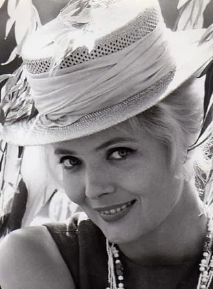 Corinne Marchand - 4 de dezembro de 1931