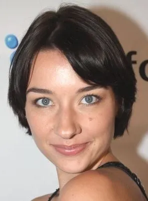 Cortney Palm - Atriz, 20 de fevereiro de 1987