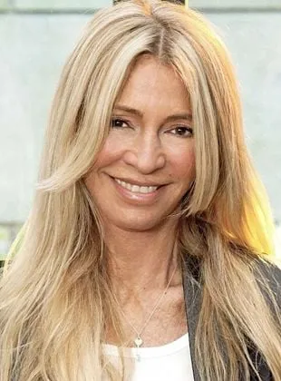 Cris Morena - Produtor Executivo, Roteirista, Creator/Showrunner, 23 de agosto de 1956