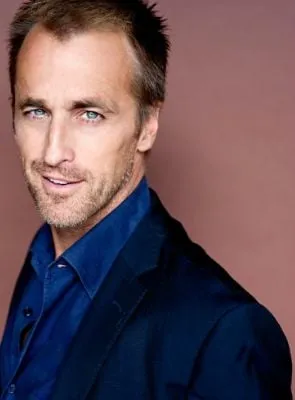 Crispian Belfrage - Ator, Produtor Associado, 20 de outubro de 1971