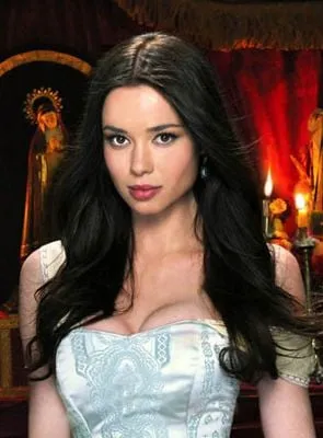 Dafne Fernández - Atriz, 31 de março de 1985