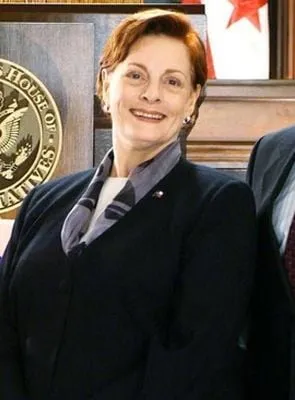 Dana Ivey - Atriz, 12 de agosto de 1942