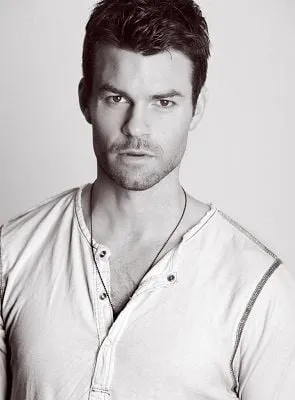 Daniel Gillies - Ator, Diretor, 14 de março de 1976