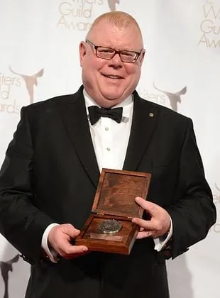 Daniel Petrie Jr. - Roteirista, Produtor Executivo, Diretor, 30 de novembro de 1951