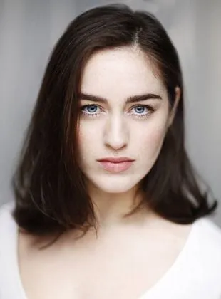 Danielle Galligan - 1 de dezembro de 1992