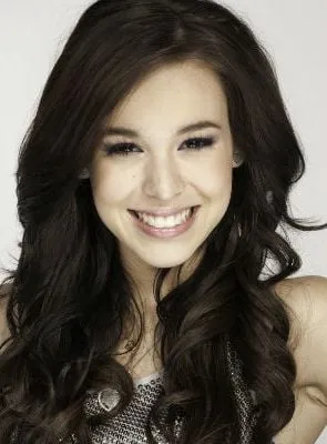 Danna Paola - Atriz, 23 de junho de 1995