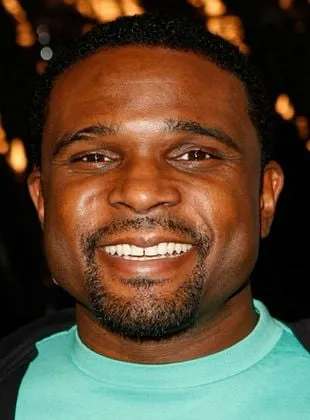 Darius McCrary - Ator, Roteirista, 1 de maio de 1976