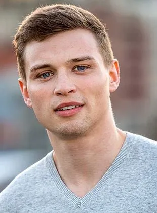 Darren Mann - Ator, 5 de abril de 1989