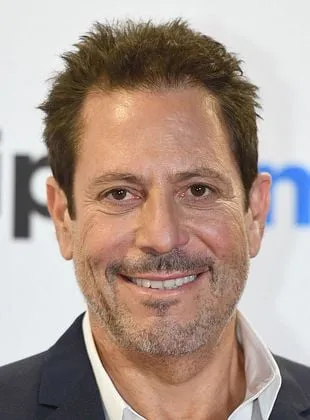 Darren Star - Roteirista, Produtor Executivo, Diretor, 25 de julho de 1961