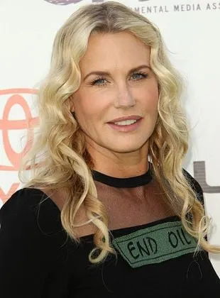 Daryl Hannah - Atriz, Diretora, Produtor Executivo, 3 de dezembro de 1960