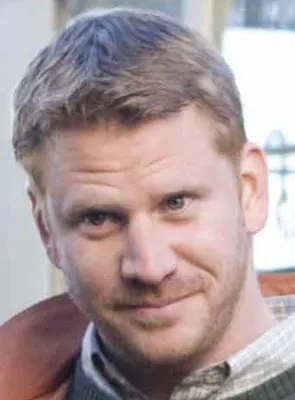 Dash Mihok - Ator, Diretor, 24 de maio de 1974