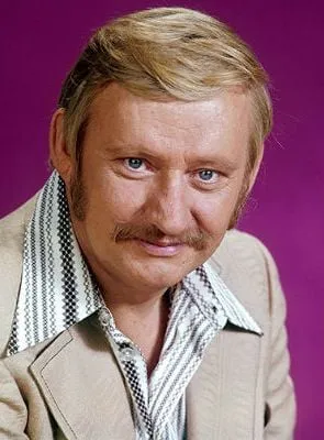 Dave Madden - Ator, 17 de dezembro de 1931, 16 de janeiro de 2014