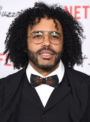 Daveed Diggs - Ator, Roteirista, Produtor Executivo, 24 de janeiro de 1982