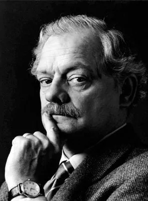 David Jason - Ator, Produtor Executivo, Produtor de set, 2 de fevereiro de 1940