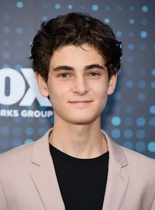 David Mazouz - Ator, 19 de fevereiro de 2001