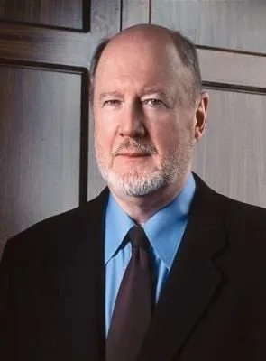 David Ogden Stiers - Ator, 31 de outubro de 1942, 3 de março de 2018