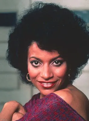Debbie Allen - Atriz, Diretora, Produtor Executivo, 16 de janeiro de 1950