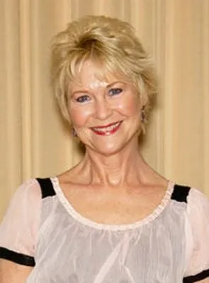 Dee Wallace - Atriz, 14 de dezembro de 1948