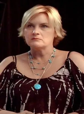 Denise Crosby - Atriz, 24 de novembro de 1957