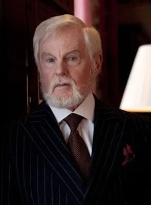 Derek Jacobi - Ator, 22 de outubro de 1938
