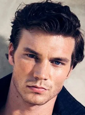 Derek Theler - Ator, 29 de outubro de 1986