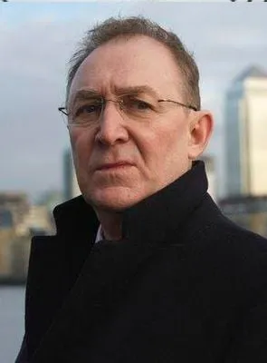 Dermot Crowley - Ator, 19 de março de 1947