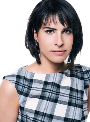 Desiree Akhavan - Atriz, Diretora, Roteirista, 27 de dezembro de 1984