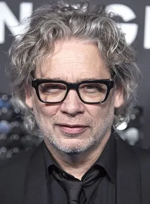 Dexter Fletcher - Ator, Diretor, Produtor Executivo, 31 de janeiro de 1966