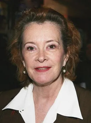 Dominique Lavanant - Atriz, Roteirista, 24 de abril de 1944