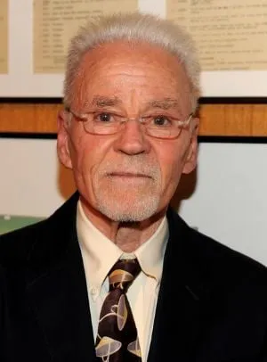 Don Bachardy - 18 de maio de 1934