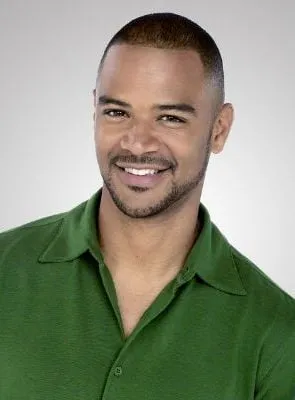 Dondre Whitfield - Ator, 27 de maio de 1969