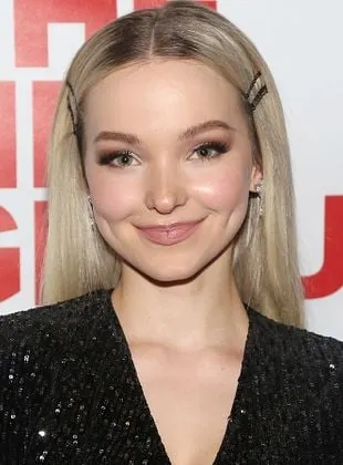 Dove Cameron - Atriz, 15 de janeiro de 1996