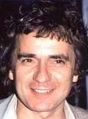 Dudley Moore - Ator, Compositor, Produtor Executivo, 19 de abril de 1935, 27 de março de 2002