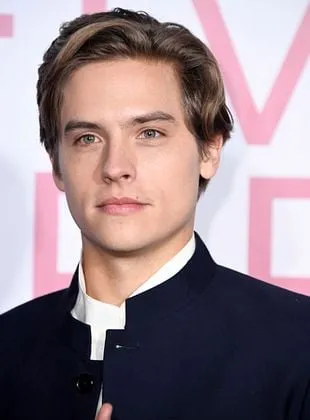 Dylan Sprouse - Ator, Produtor, 4 de agosto de 1992