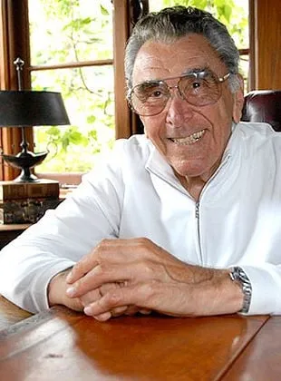 E. Duke Vincent - 30 de abril de 1932, 10 de fevereiro de 2024