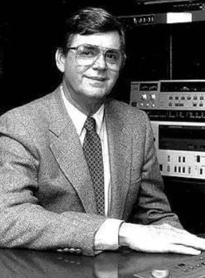 Earl Hamner Jr. - Roteirista, Coprodutor executivo, Produtor Executivo, 10 de julho de 1923, 24 de março de 2016