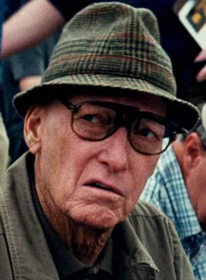 Ed Lauter - Ator, 30 de outubro de 1938, 16 de outubro de 2013