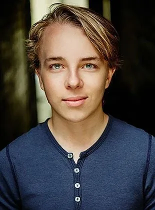 Ed Oxenbould - Ator, 1 de junho de 2001