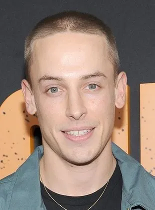 Edmund Donovan - Ator, 24 de agosto de 1990