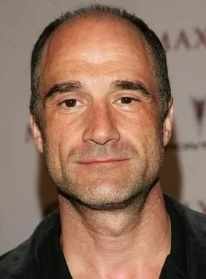 Elias Koteas - Ator, Produtor, 11 de março de 1961