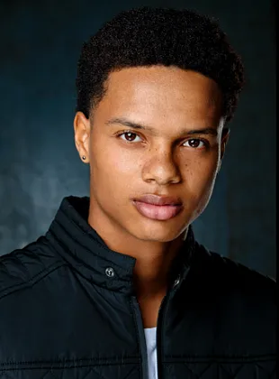 Elijah Roberts - 17 de novembro de 2004