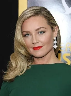 Elisabeth Röhm - Atriz, 28 de abril de 1973