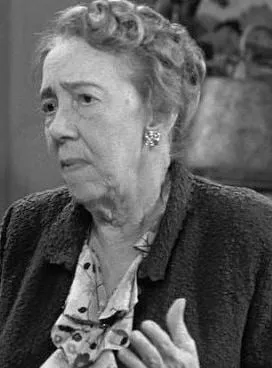 Elizabeth Patterson - Atriz, 22 de novembro de 1874, 31 de janeiro de 1966