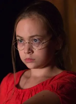 Ella Ballentine - Atriz, 18 de julho de 2001