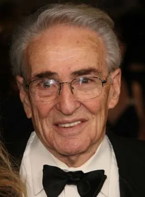 Elliot Silverstein - Diretor, 3 de agosto de 1927, 24 de novembro de 2023