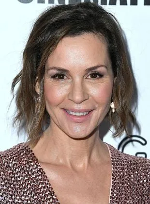 Embeth Davidtz - Atriz, Diretora, Produtora, 11 de agosto de 1965