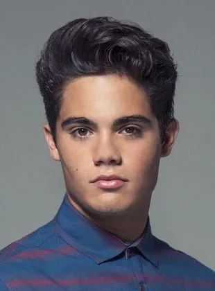 Emery Kelly - Ator