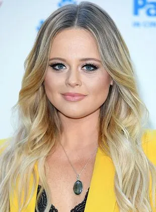 Emily Atack - Atriz, 18 de dezembro de 1989