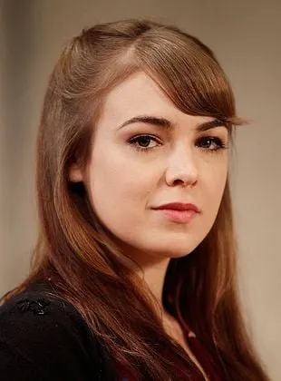 Emily Barclay Ford - Atriz, 24 de outubro de 1984